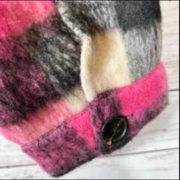 Vigoss Plaid Crop Shacket (M) - Picture 6 of 6